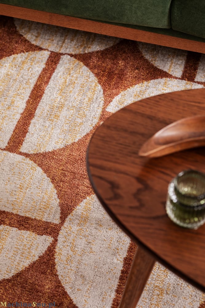 Dywan i stolik kawowy w salonie Dywan i stolik kawowy w salonie